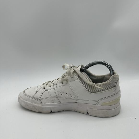 Womens Size 7.5 On The Roger Advantage Cloudtec Tennis Shoes Sneakers All White - Picture 4 of 7